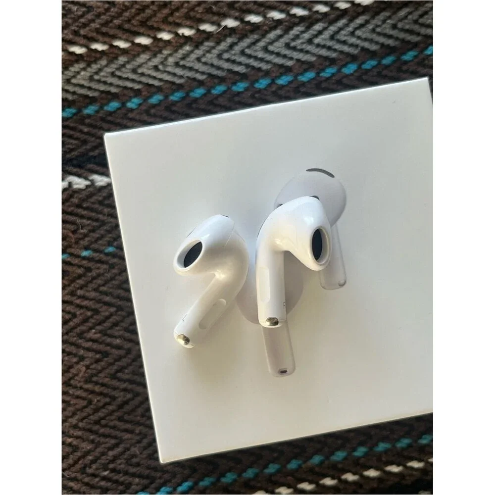 Apple AirPods 4 ANC Active Noise Cancellation USB-C With Box Bluetooth